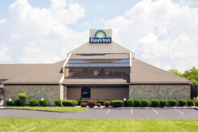  Days Inn by Wyndham Maumee/Toledo  Моми